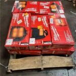 Milwaukee clothing pallet - Image 7