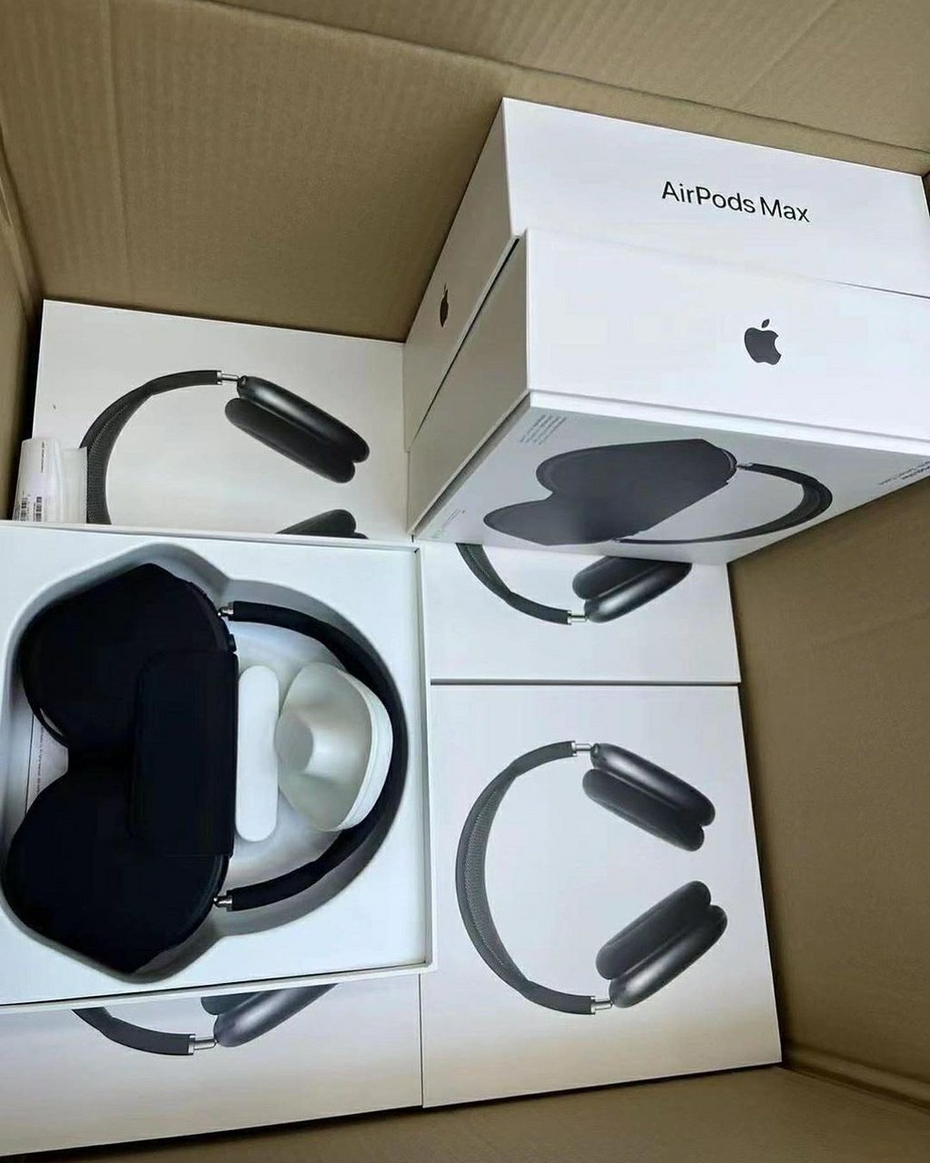32035.jpg Airpods max - Image 1