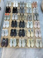 Yeezy sneakers pallets - Image 4