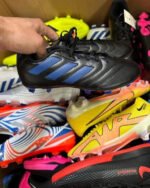 Soccer cleats pallets - Image 3
