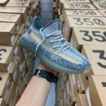Yeezy sneakers pallets - Image 7